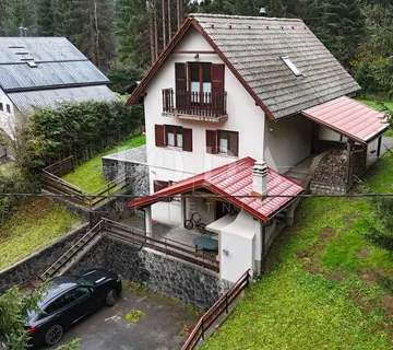 Bjelolasica kuća na prodaju - cover