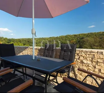 Penthouse s pogledom na more i vrtom, 300 m od mora, Njivice, otok Krk - cover