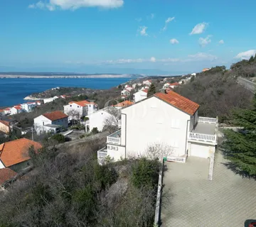 Vila sa prekrasnim pogledom - cover