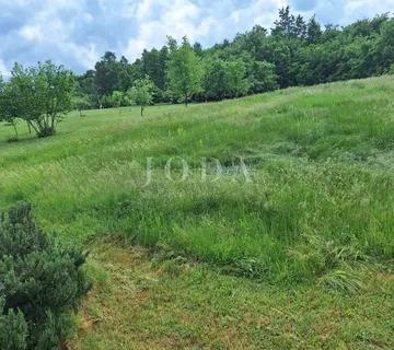 Labin, okolica, građevinsko zemljište na mirnoj lokaciji