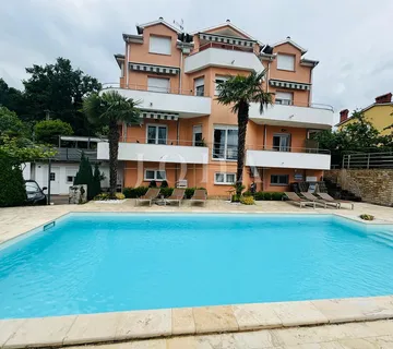 Apartmanska vila sa 8 apartmana - cover