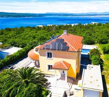 Crikvenica, vila sa bazenom i pogledom na more!