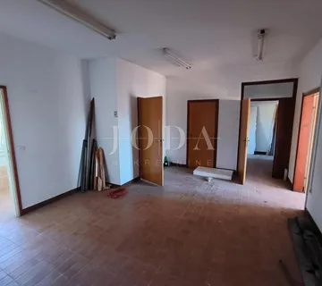 Poslovni prostor Viškovo za najam - cover