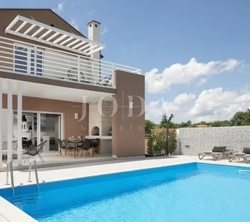Svetvinčenat, okolica, moderna Villa sa bazenom