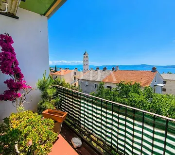 Crikvenica-prostrani stan u centru