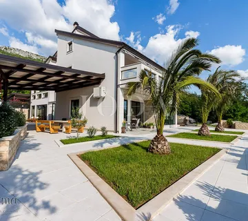 Moderna vila u zaleđu Crikvenice - Crikvenica