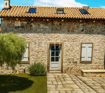 Prekrasna kompletno renovirana kamena kuća,SKITAČA - Skitača, Raša
