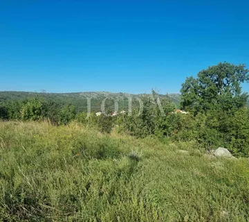 NOVI VINODOLSKI, građevinsko zemljište 398m2