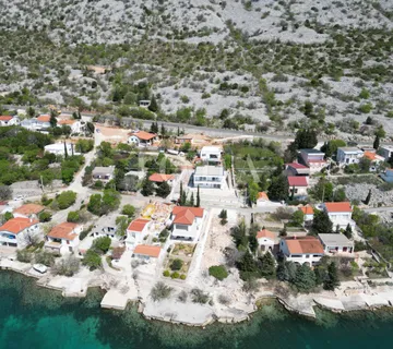 Barić Draga teren - Barić Draga, Karlobag