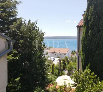 Kuća s potencijalom u centru Dramlja - Dramalj, Crikvenica