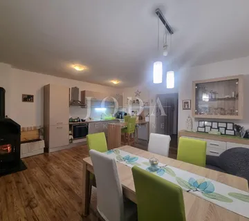 NOVI VINODOLSKI, stan 81m2, prizemlje - cover