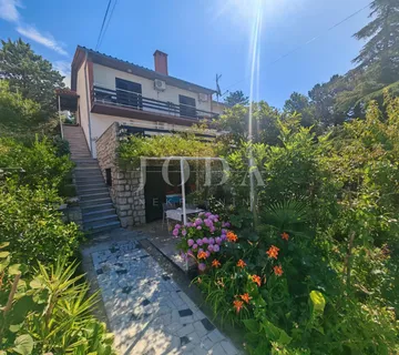 Kuća 2. red od mora sa 4 apartmana - Dramalj, Crikvenica