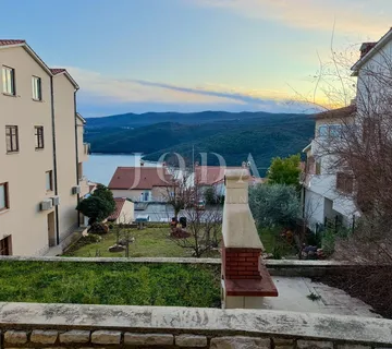 Rabac, stan u prizemlju stambene zgrade - Rabac, Labin