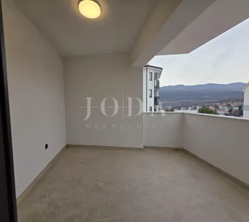 NOVI VINODOLSKI, novogradnja stan na prvom katu