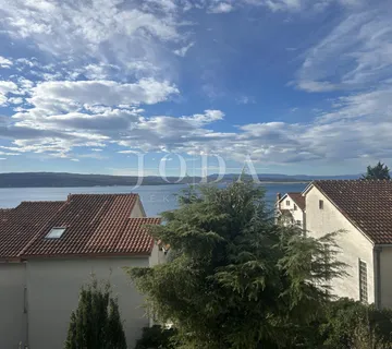 Investicijska kuća s 5 jedinica i otvorenim pogledom na more – Crikvenica, 300 m od mora - cover