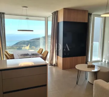 Labin, prekrasan stan na atraktivnoj lokaciji sa pogledom na more - cover