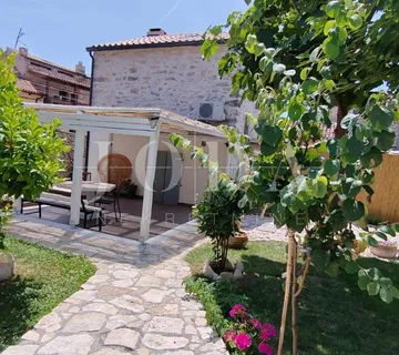 Kamena istarska kuća,GALIŽANA - cover