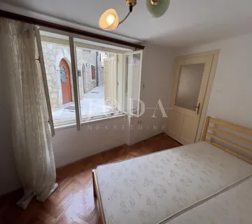 Selce kuća u samom centru - cover