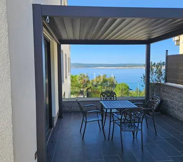 Dramalj stan, 2s+db, parking, terasa, spremište - cover