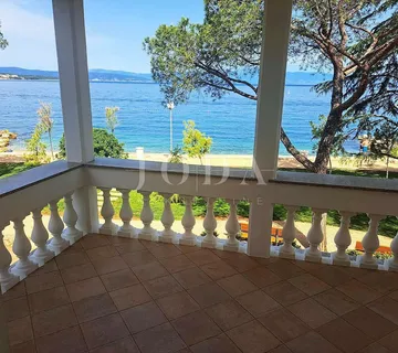 Ekskluzivni apartman prvi red do mora, Malinska - otok Krk - cover