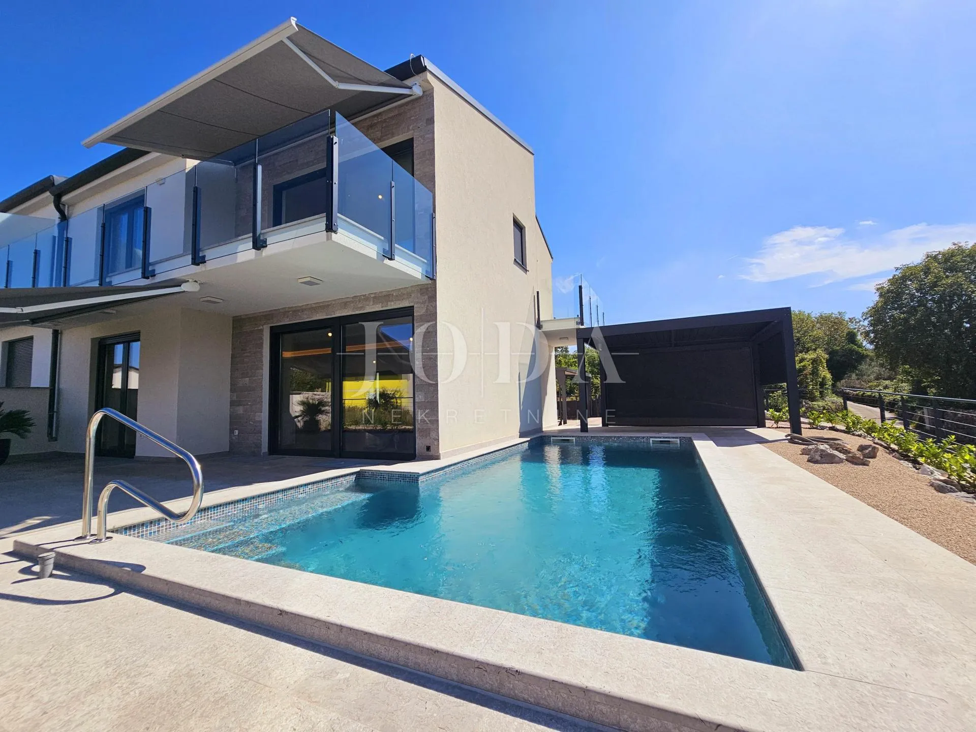 Malinska - nova kuća s bazenom i pogledom na more! - cover