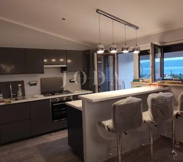 Novi Vinodolski, stan u centru grada - cover