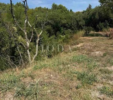 RABAC - Građevinsko zemljište na atraktivnoj lokaciji s pogledom na more  - cover