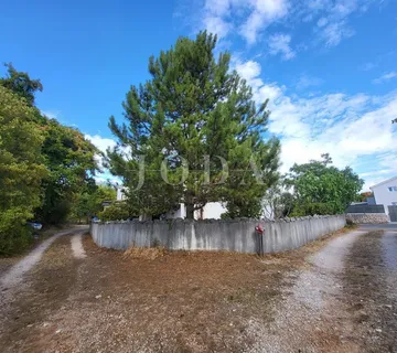 Samostojeća kuća na mirnoj lokaciji, otok Krk - cover