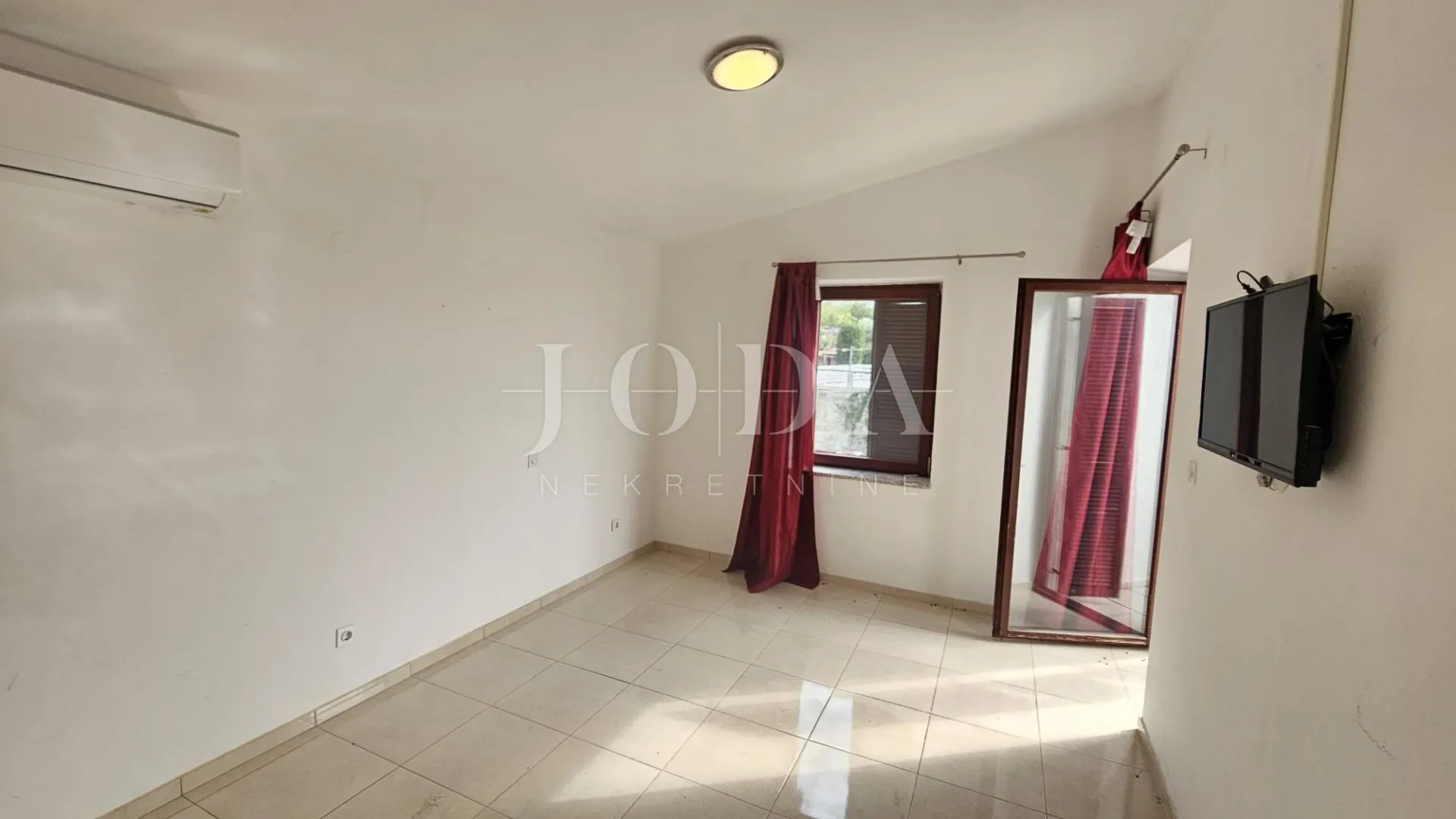 Dramalj studio apartman sa parkingom - cover