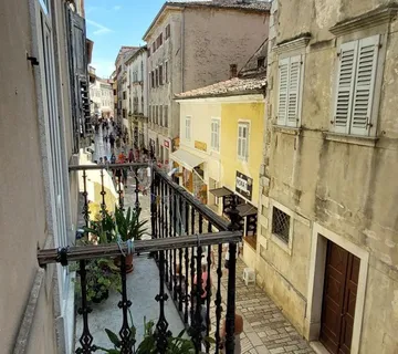 POREČ ! TOP LOKACIJA Prostran stan na atraktivnoj lokaciji - cover