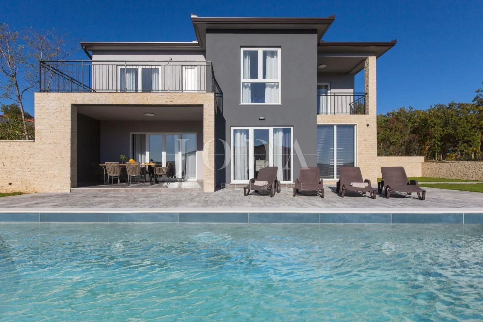 Labin, okolica, nova kuća sa bazenom i predivnim panoramskim pogledom - cover