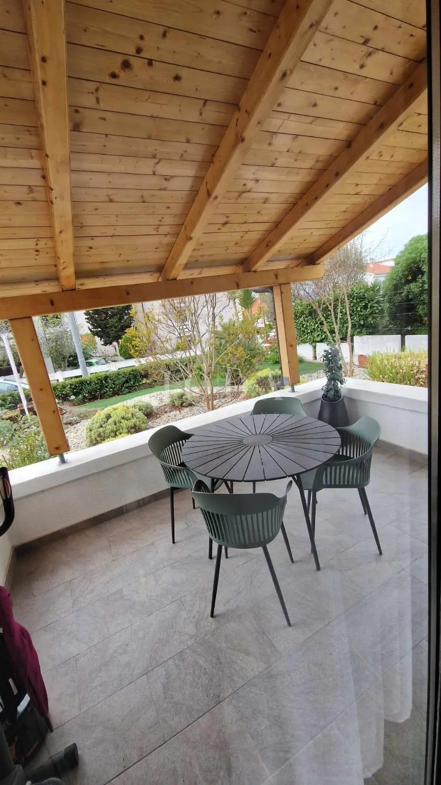 Krk - apartman u prizemlju - cover