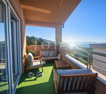 Crikvenica- Dvoetažni stan u mirnom dijelu  - cover