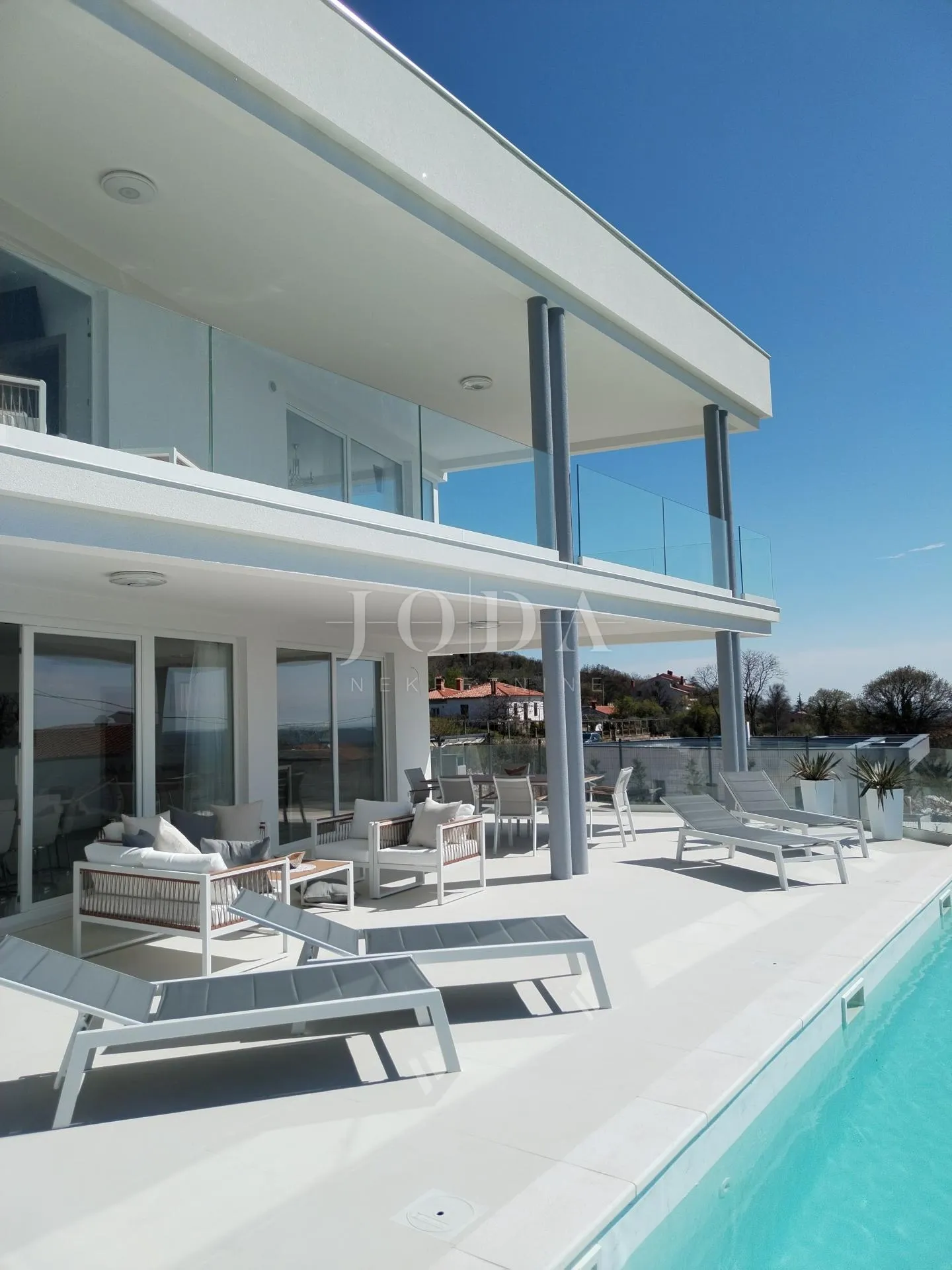 Labin, okolica, nova Villa sa prekrasnim pogledom na more - cover