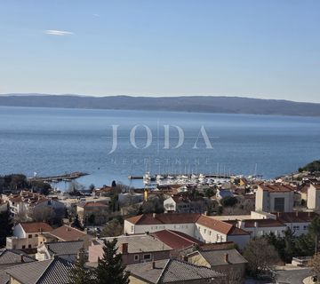 Novi Vinodolski, dvoetažni stan sa prekrasnim pogledom - cover