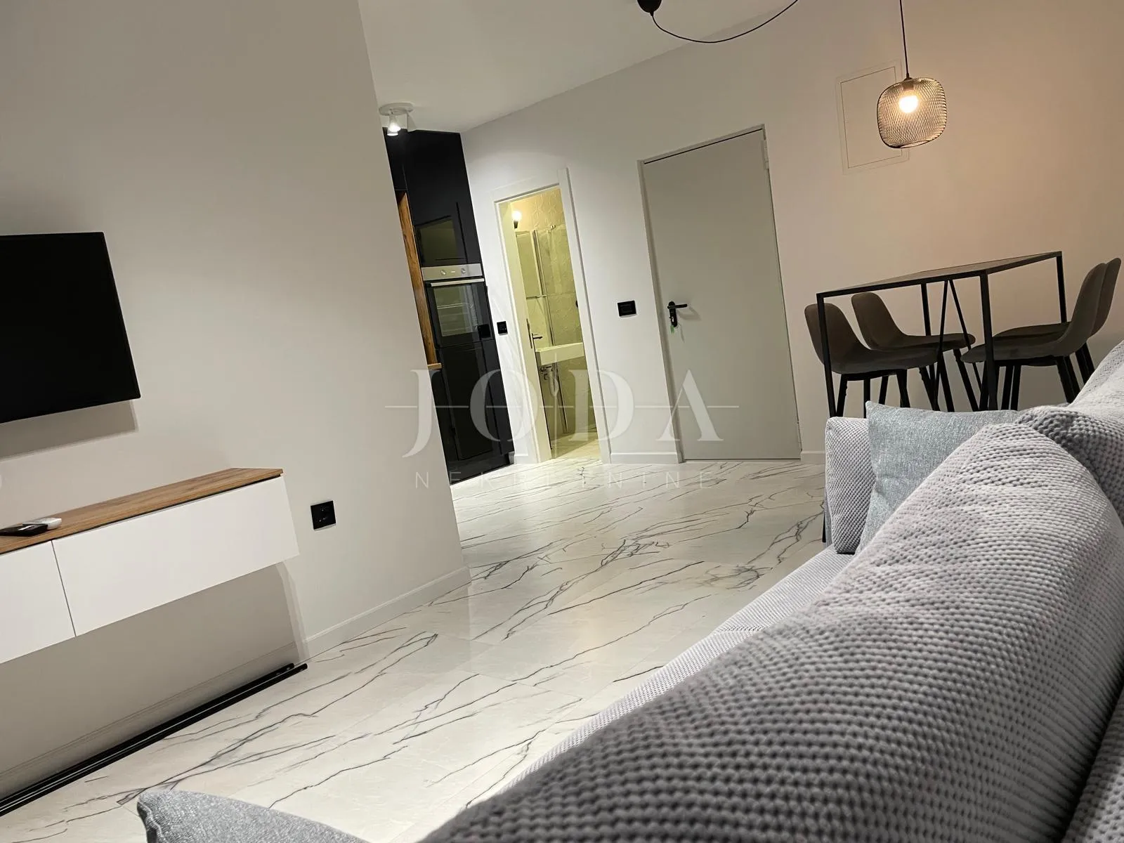 Crikvenica objekt sa 4 stana - cover