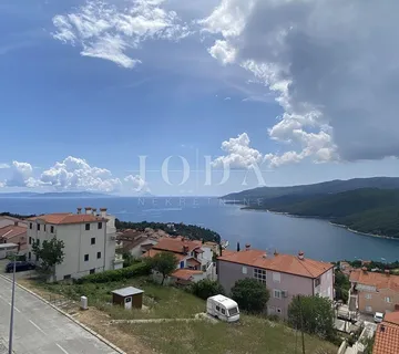 Rabac, stan sa fantastičnim pogledom na more - cover