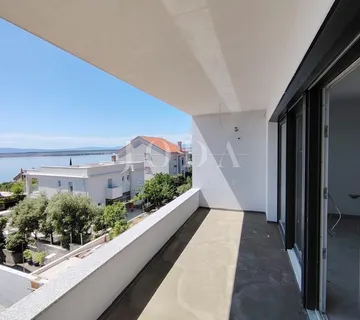 Luksuzna etaža u novogradnji 126m2 - cover
