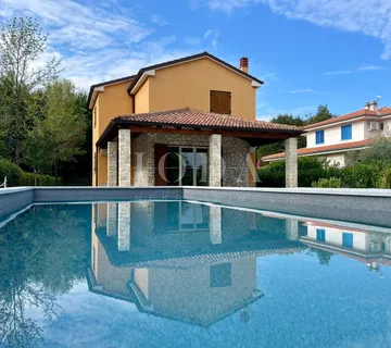 Samostojeća kuća na mirnoj lokaciji - cover