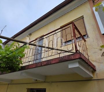 Crikvenica centar, Kuća sa potencijalom - cover