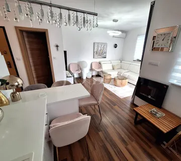 Namješten jednosoban apartman blizu mora, Šilo - cover