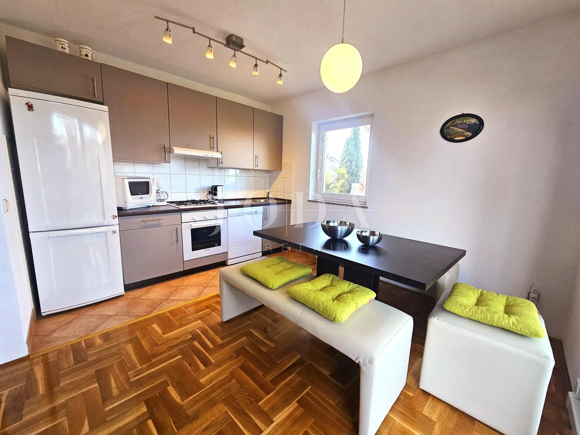 Dvosobni apartman blizu mora, pogled more Malinska - cover