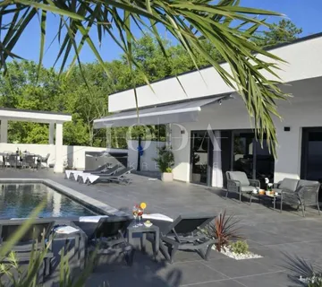 Crikvenica- Prekrasna moderna vila  - cover