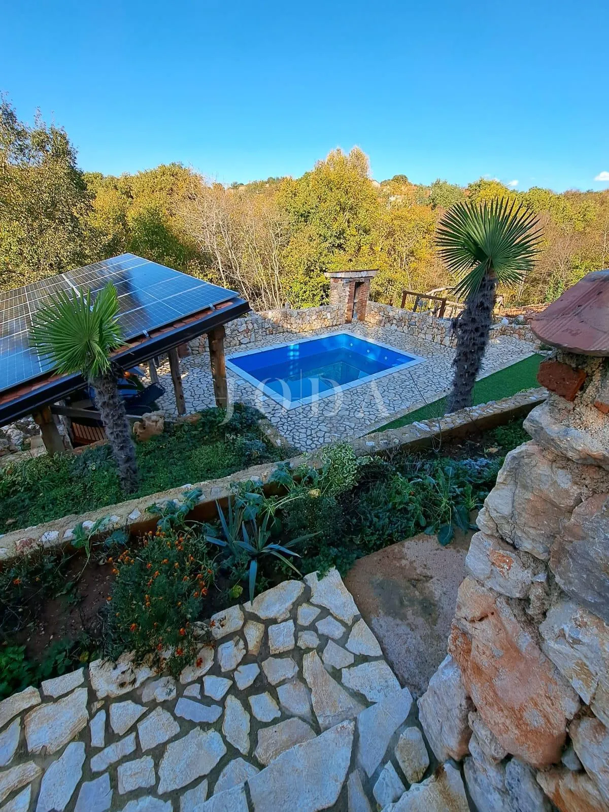 Samostojeća kuća s grijanim bazenom, okolica Dobrinja - otok Krk - cover