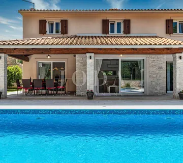 Labin, okolica, dvije istarske Ville sa grijanim bazenima - cover