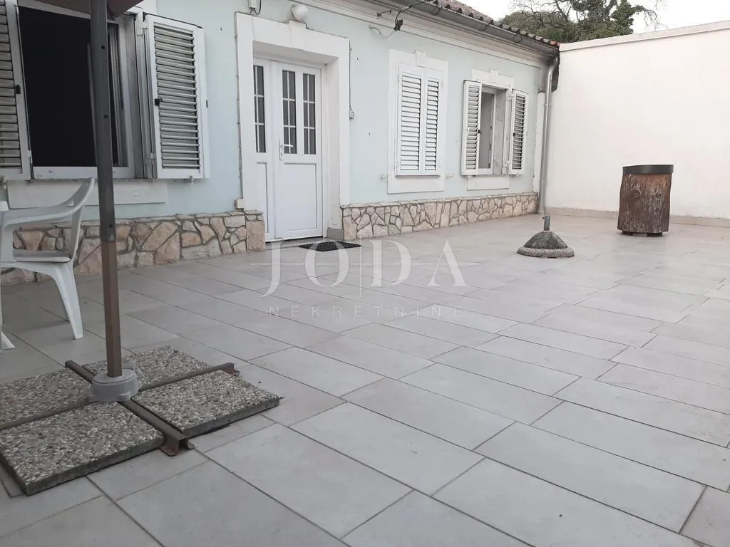 Senj- samostojeća kuća blizu mora i centra - cover