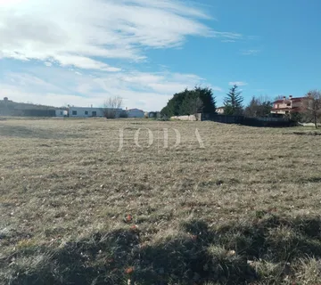 Labin, građevinsko zemljište u blizini grada - cover