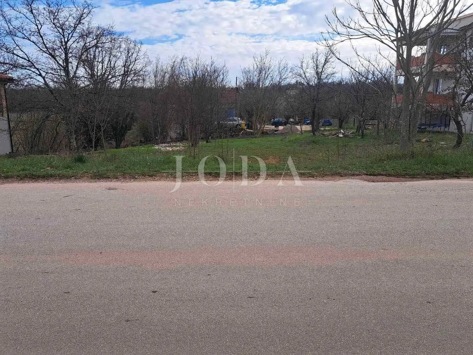 Građevinsko zemljište u mirnom okruženju  - cover