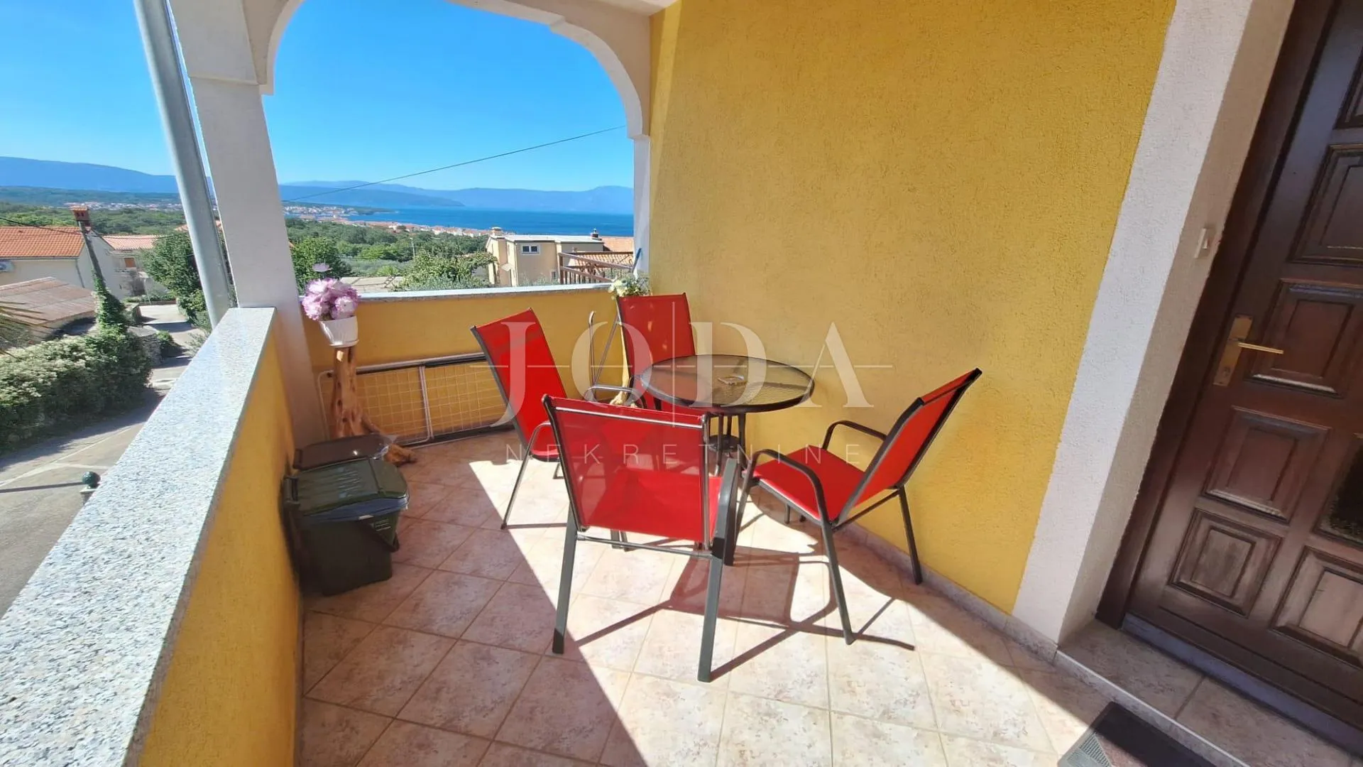 Otok Krk, Malinska, apartmanska kuća s pogledom na more - cover