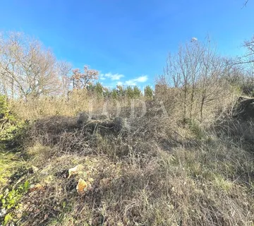 Malinska - građevinsko zemljište 150 m do mora - cover